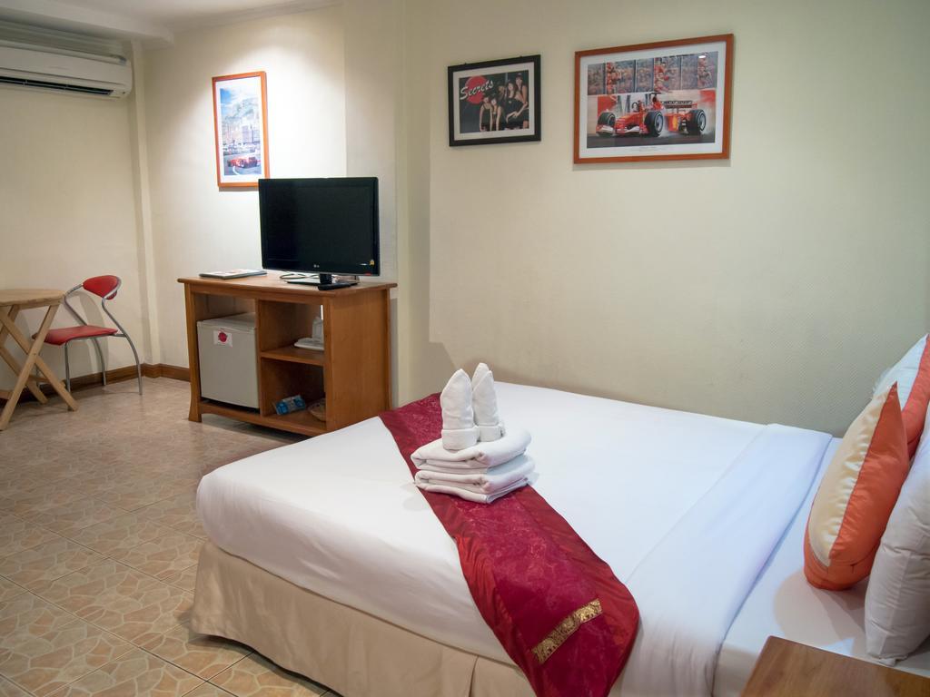 ซีเคร็ท โฮเต็ล Hotel Pattaya ภายนอก รูปภาพ